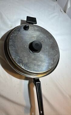 Royal Prestige Vented Skillet